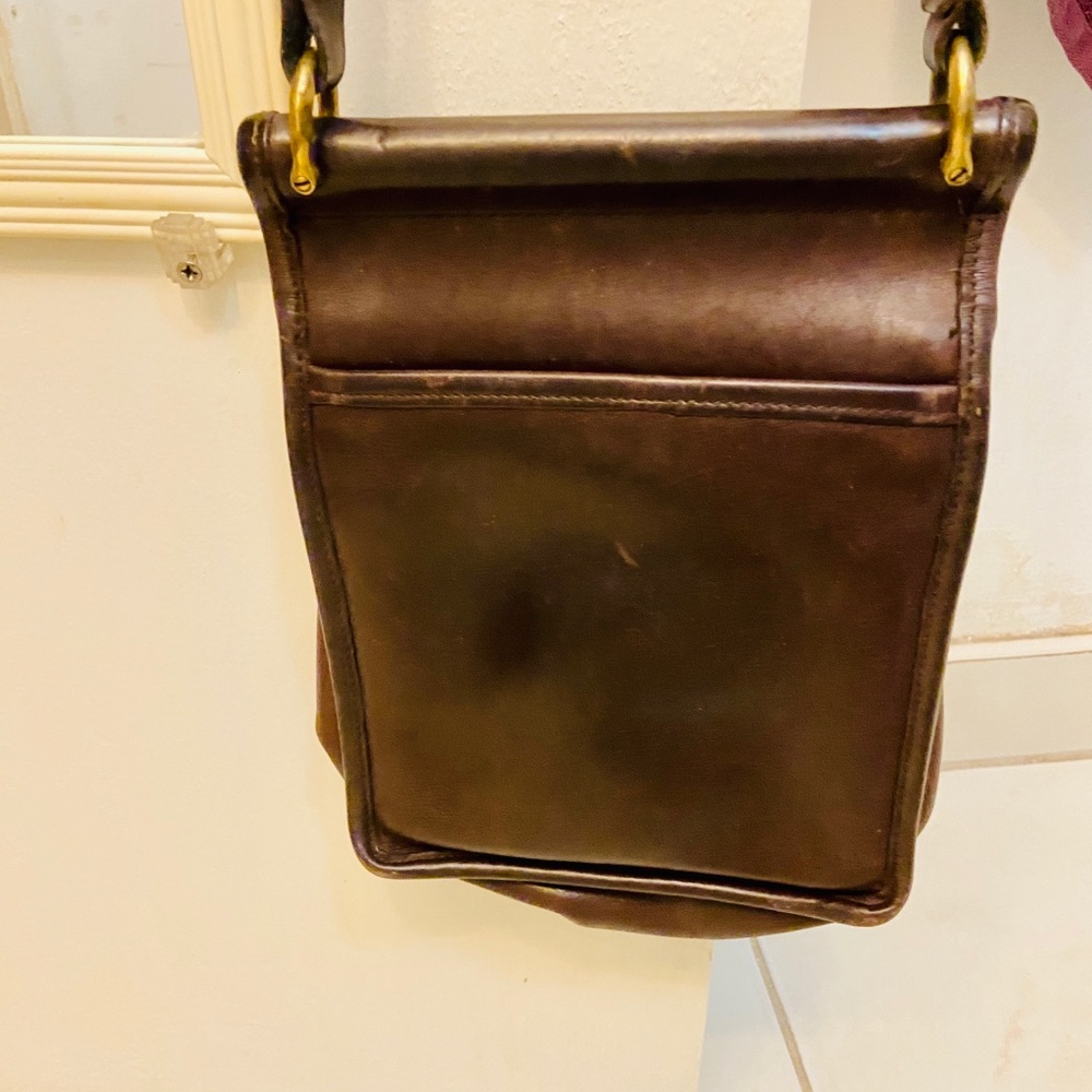 Vintage Coach Crossbody Hangbag - Picture 3 of 3